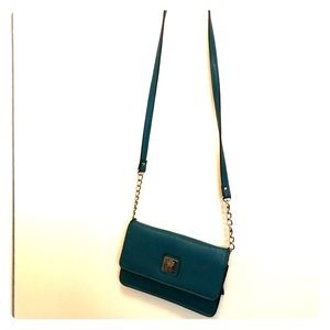 Jessica Simpson cross body